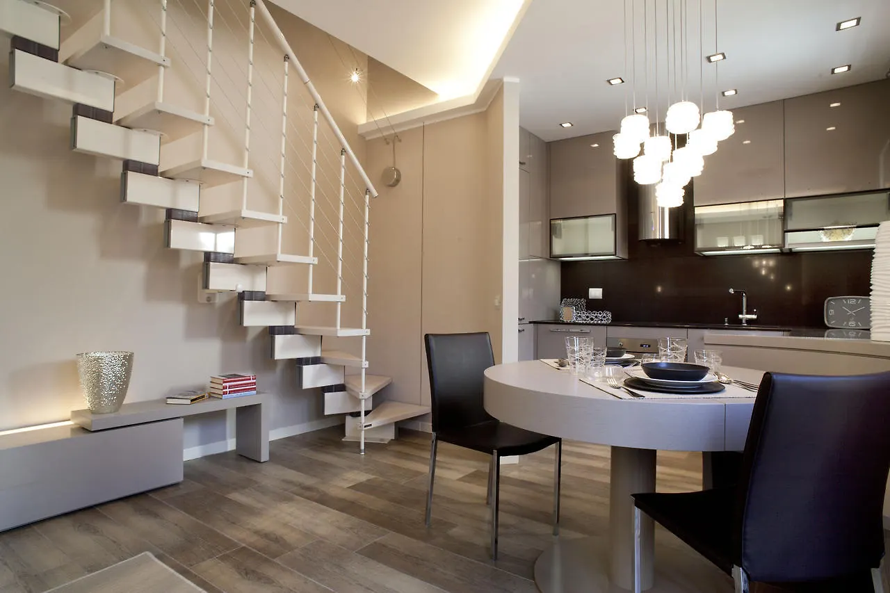 Residence Borgo Del Cigno Spinone Al Lago 3*,