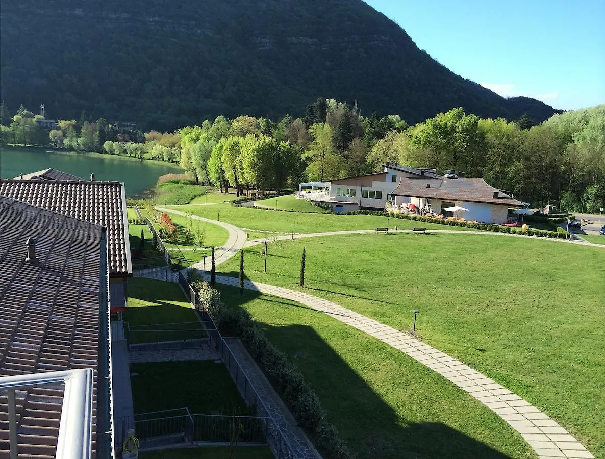 Residence Borgo Del Cigno Spinone Al Lago