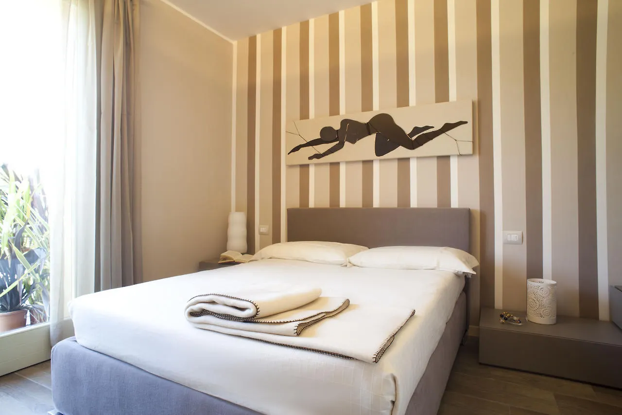 Residence Borgo Del Cigno Spinone Al Lago