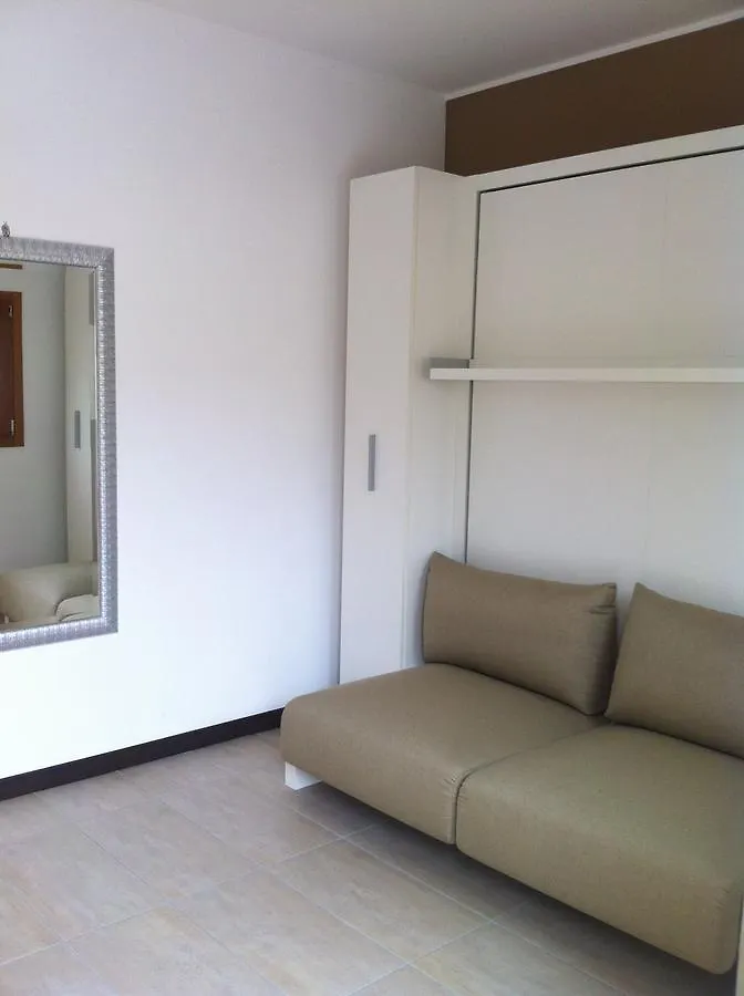 Residence Borgo Del Cigno Spinone Al Lago Aparthotel